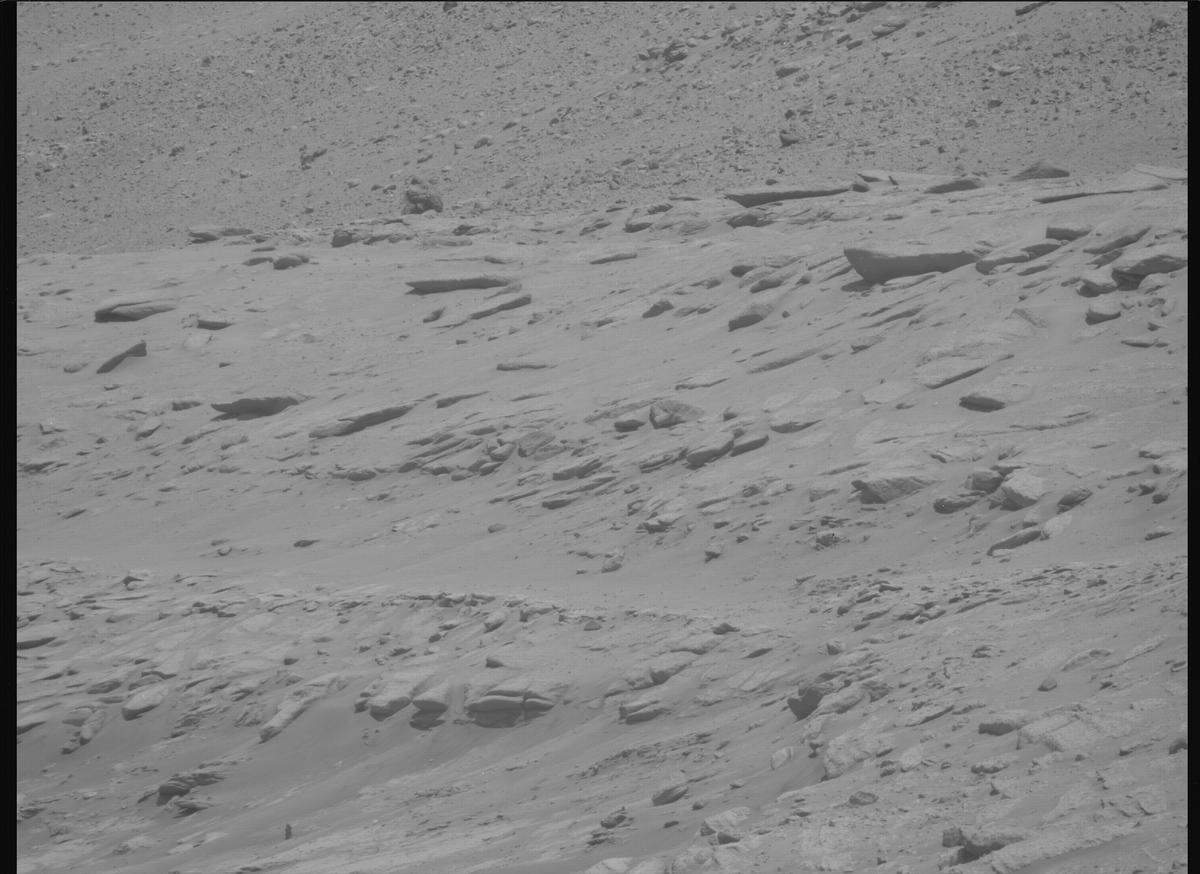 This image was taken by MCZ_RIGHT onboard NASA's Mars rover Perseverance on Sol 773