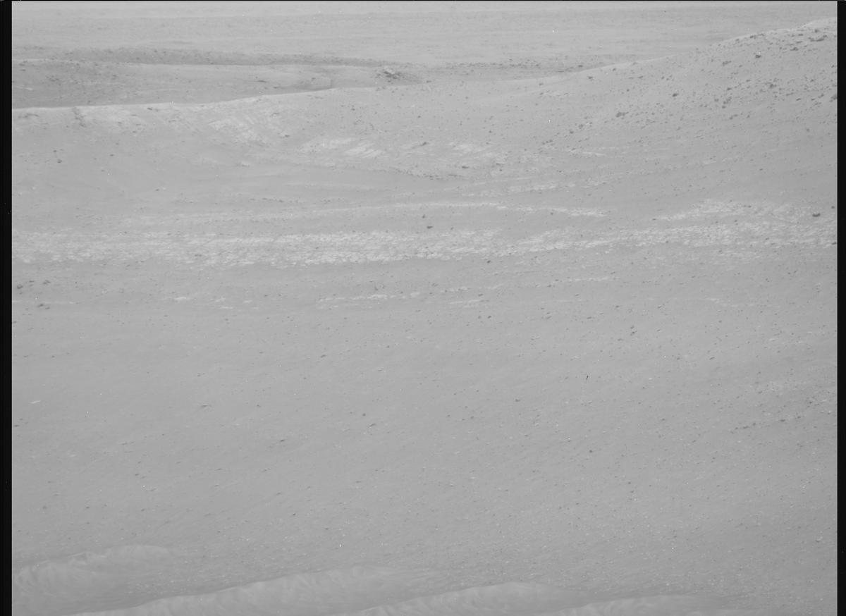 This image was taken by MCZ_RIGHT onboard NASA's Mars rover Perseverance on Sol 773