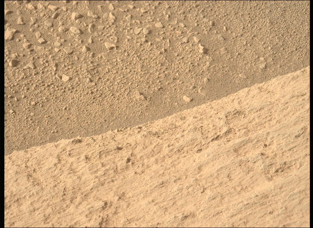 This image was taken by MCZ_LEFT onboard NASA's Mars rover Perseverance on Sol 775