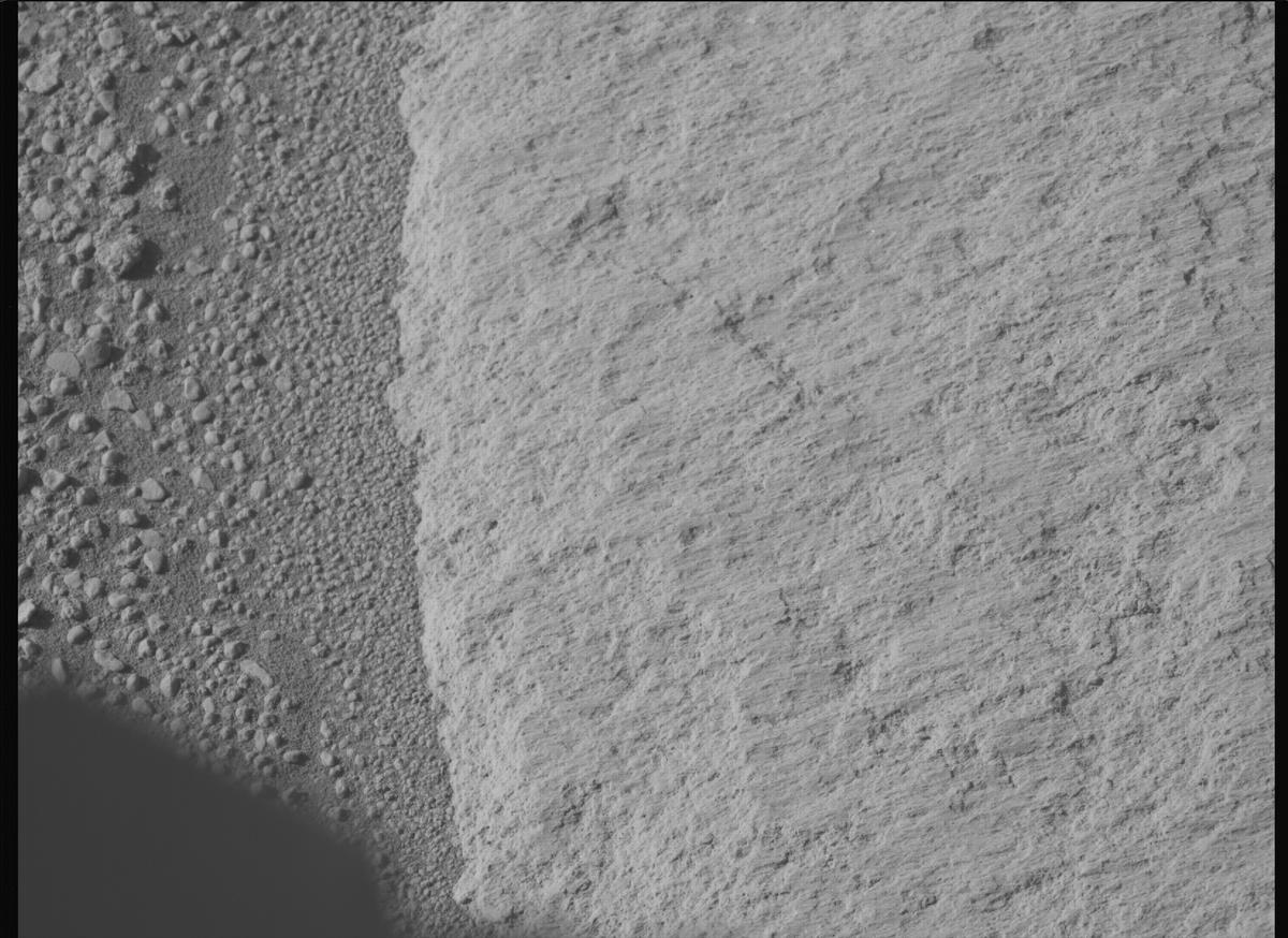 This image was taken by MCZ_LEFT onboard NASA's Mars rover Perseverance on Sol 775