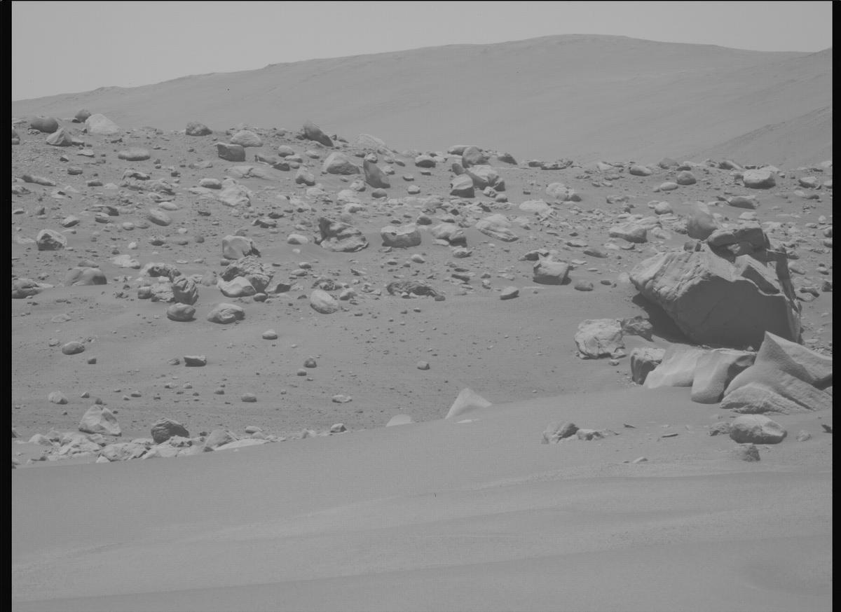 This image was taken by MCZ_LEFT onboard NASA's Mars rover Perseverance on Sol 776