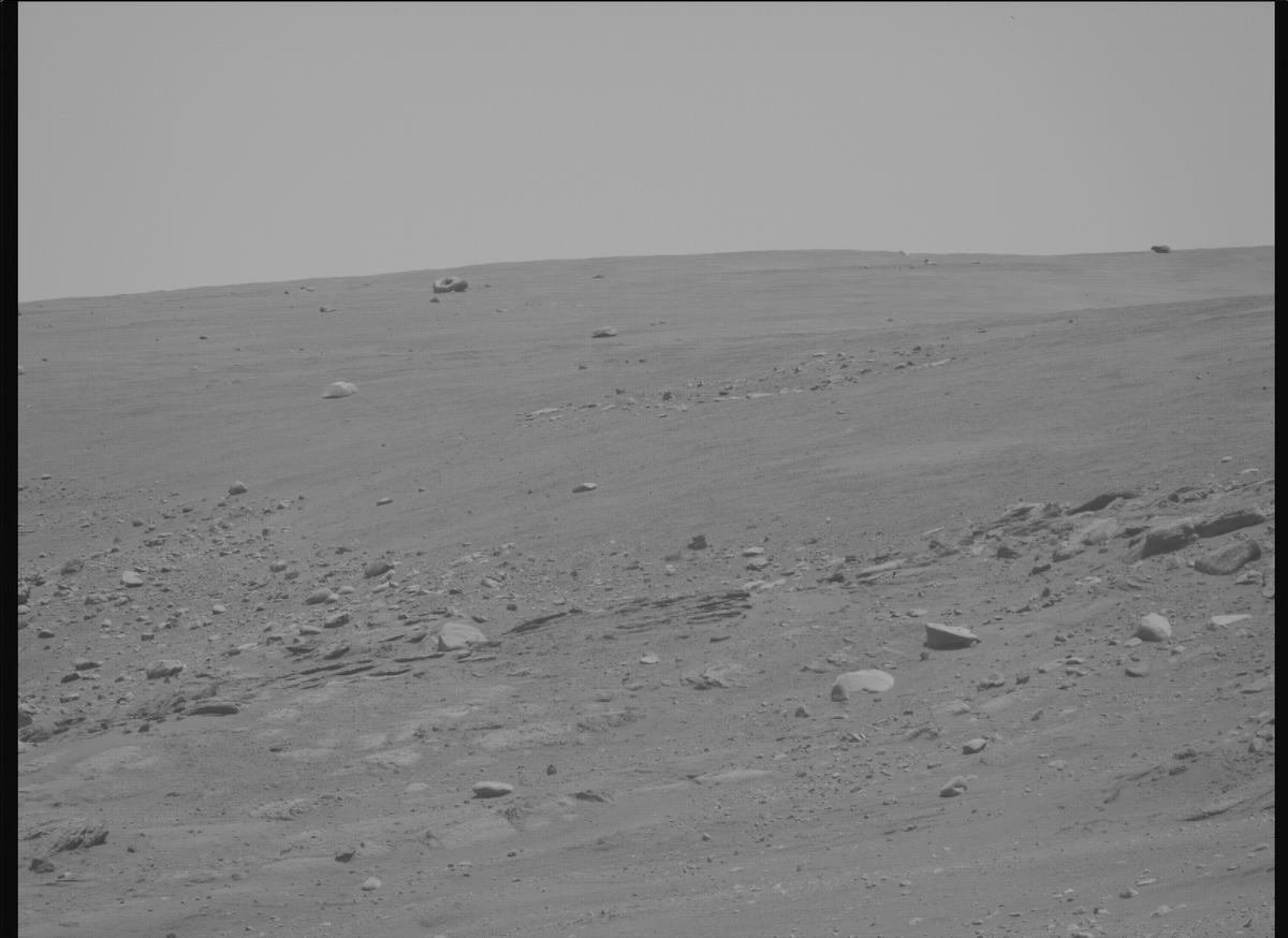 This image was taken by MCZ_RIGHT onboard NASA's Mars rover Perseverance on Sol 776