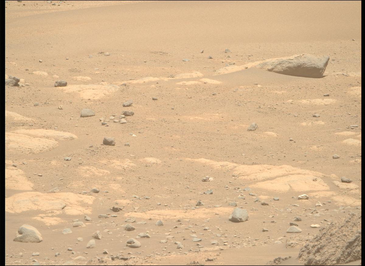 This image was taken by MCZ_RIGHT onboard NASA's Mars rover Perseverance on Sol 776