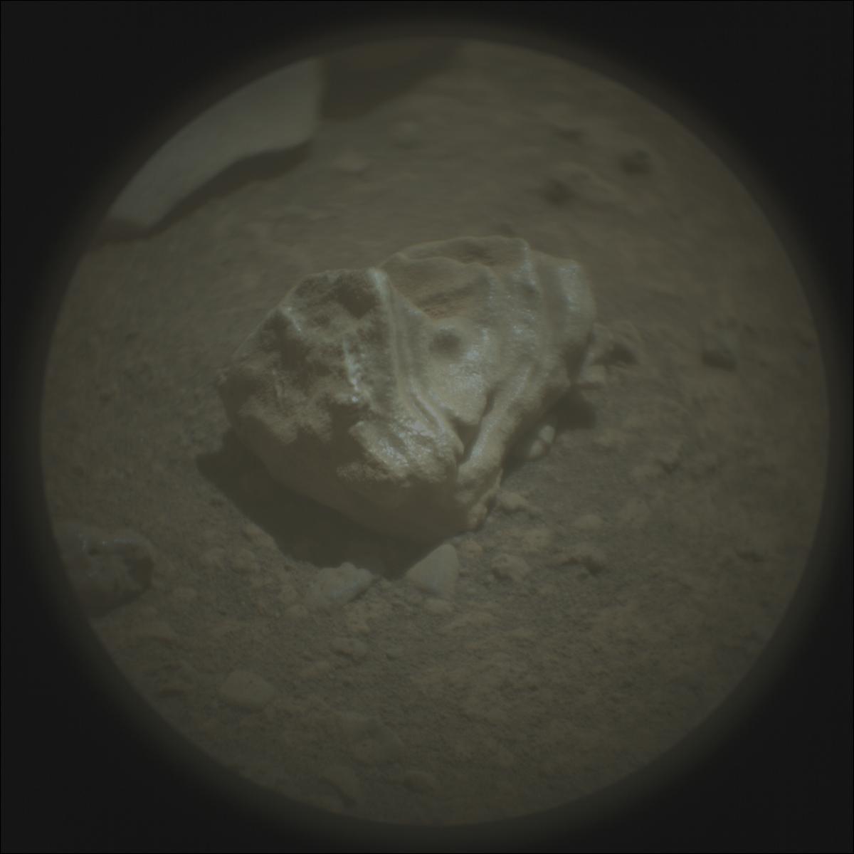 This image was taken by SUPERCAM_RMI onboard NASA's Mars rover Perseverance on Sol 777