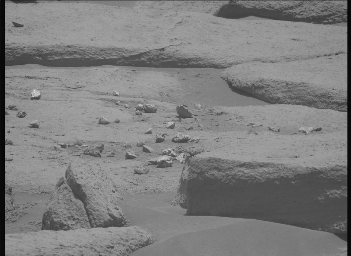 This image was taken by MCZ_LEFT onboard NASA's Mars rover Perseverance on Sol 777