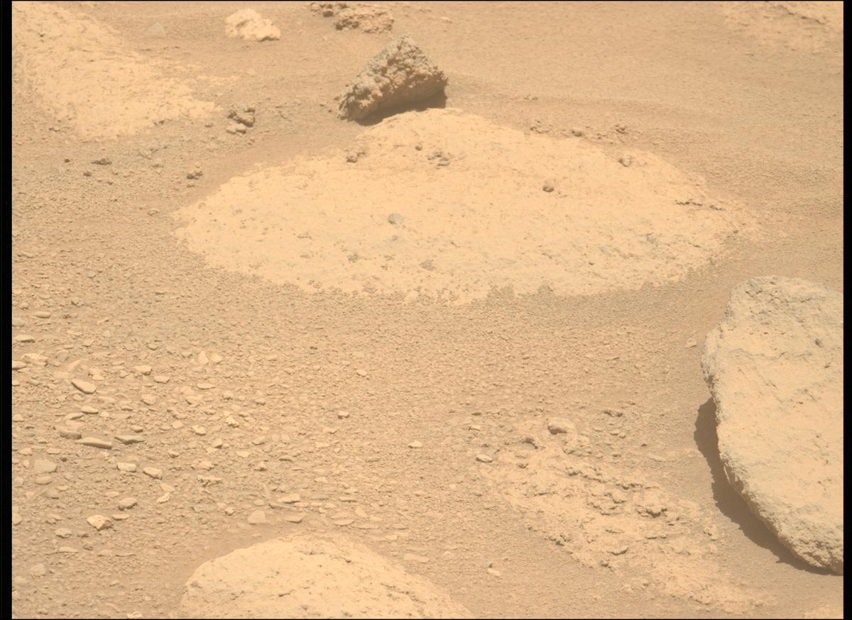 This image was taken by MCZ_LEFT onboard NASA's Mars rover Perseverance on Sol 777