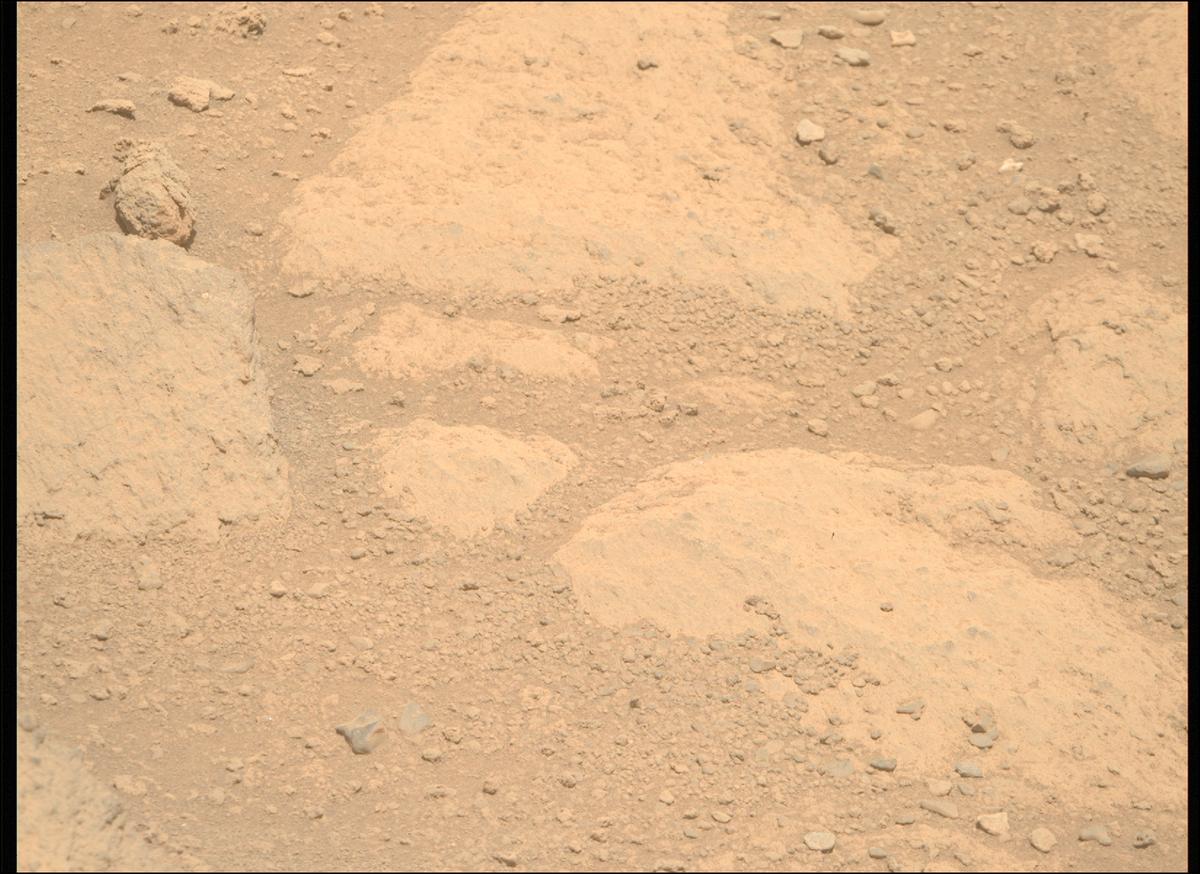 This image was taken by MCZ_RIGHT onboard NASA's Mars rover Perseverance on Sol 777