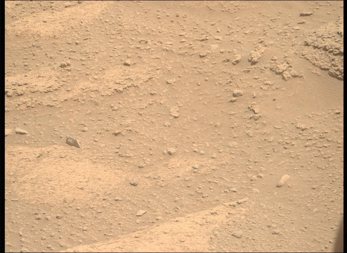 This image was taken by MCZ_RIGHT onboard NASA's Mars rover Perseverance on Sol 777
