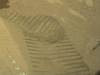 View image taken on Mars, Mars Perseverance Sol 781: Front Right Hazard Avoidance Camera (Hazcam)