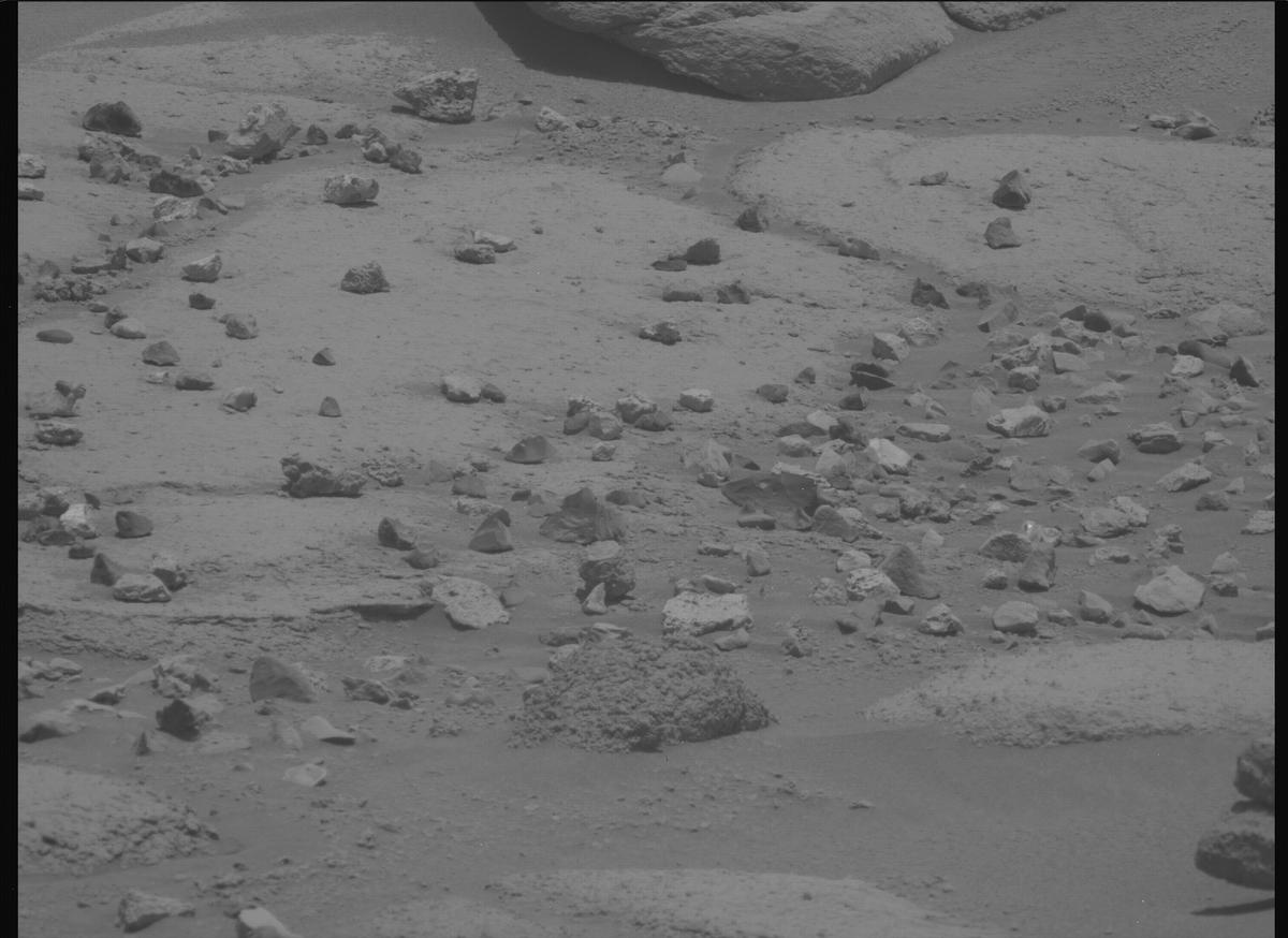 This image was taken by MCZ_LEFT onboard NASA's Mars rover Perseverance on Sol 781