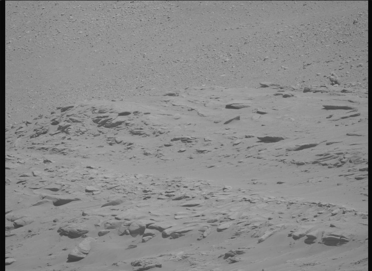 This image was taken by MCZ_LEFT onboard NASA's Mars rover Perseverance on Sol 782