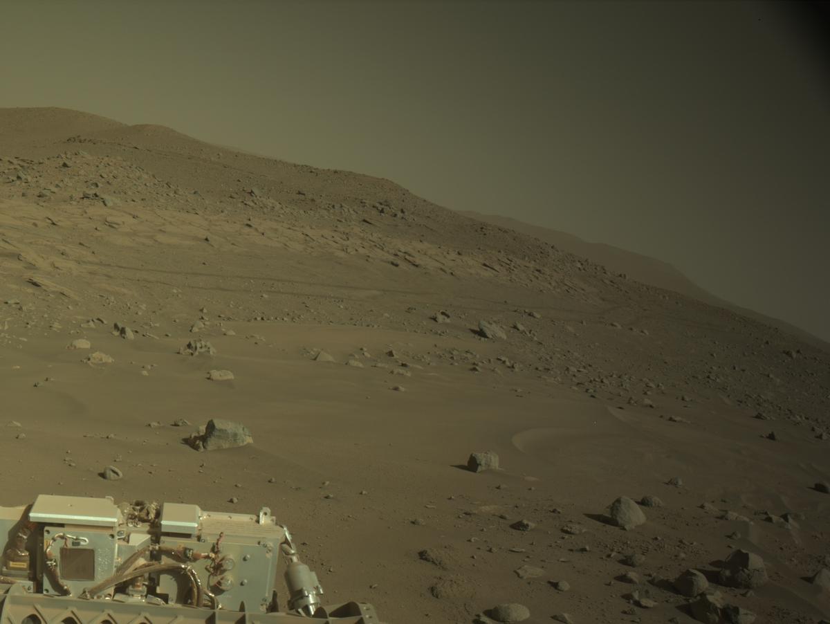 This image was taken by NAVCAM_RIGHT onboard NASA's Mars rover Perseverance on Sol 784