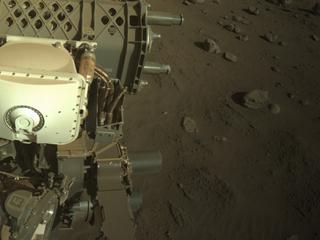 View image taken on Mars, Mars Perseverance Sol 784: Right Navigation Camera (Navcam)