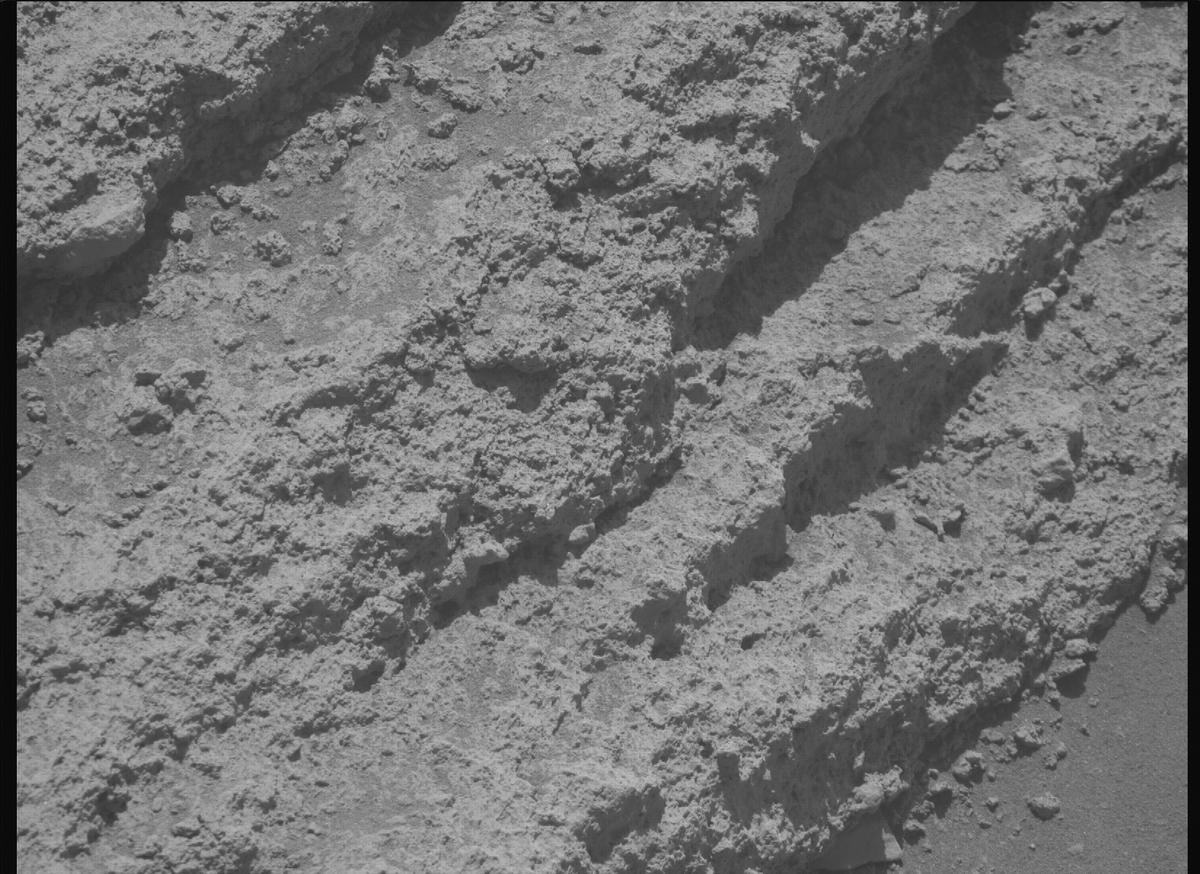 This image was taken by MCZ_RIGHT onboard NASA's Mars rover Perseverance on Sol 785