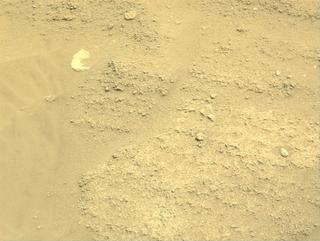 View image taken on Mars, Mars Perseverance Sol 786: Right Navigation Camera (Navcam)