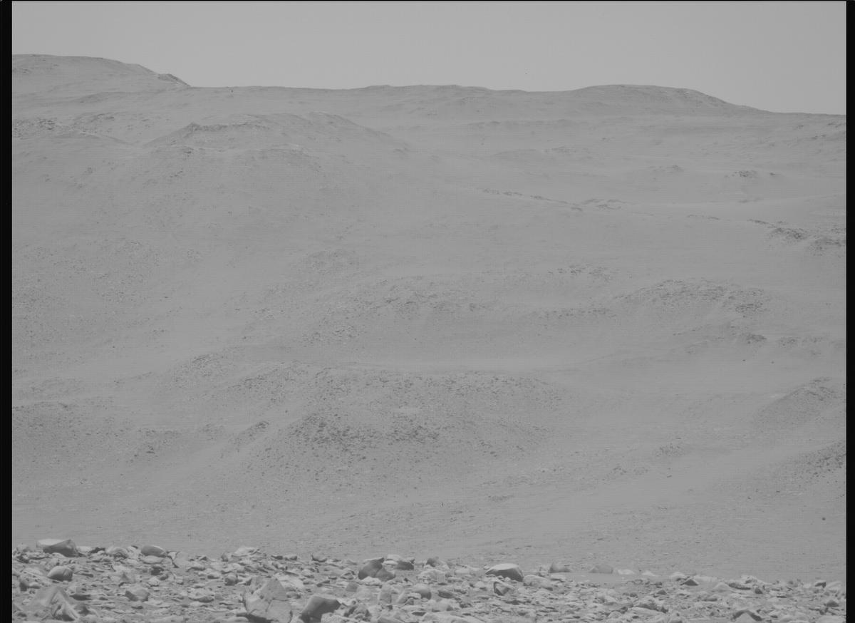 This image was taken by MCZ_LEFT onboard NASA's Mars rover Perseverance on Sol 786