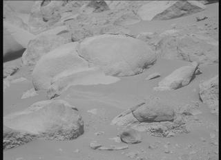 View image taken on Mars, Mars Perseverance Sol 786: Right Mastcam-Z Camera