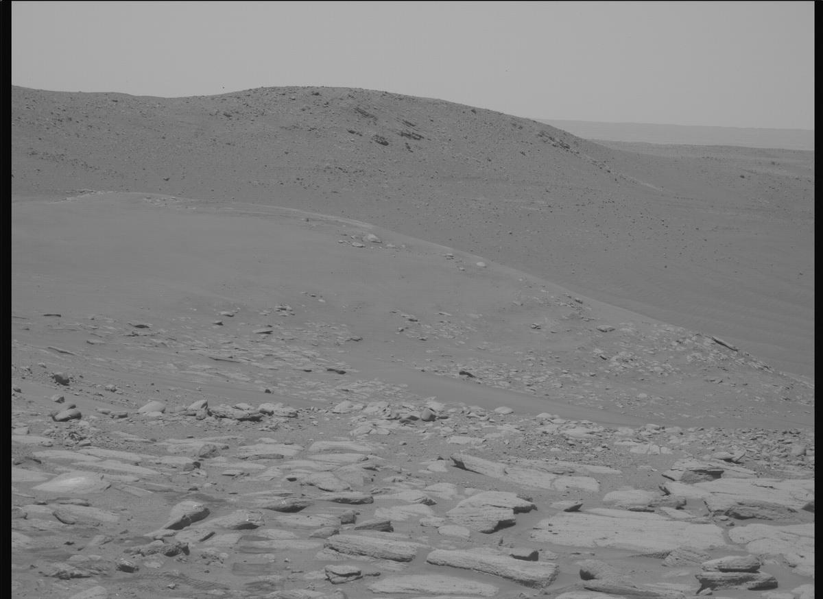 This image was taken by MCZ_LEFT onboard NASA's Mars rover Perseverance on Sol 789