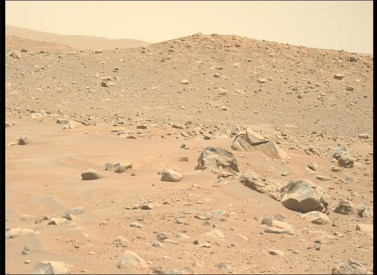 This image was taken by MCZ_LEFT onboard NASA's Mars rover Perseverance on Sol 789