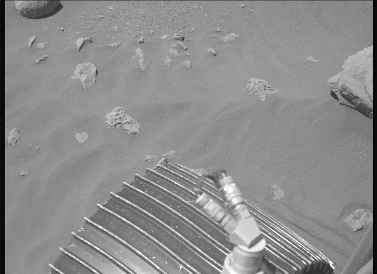 This image was taken by MCZ_RIGHT onboard NASA's Mars rover Perseverance on Sol 789