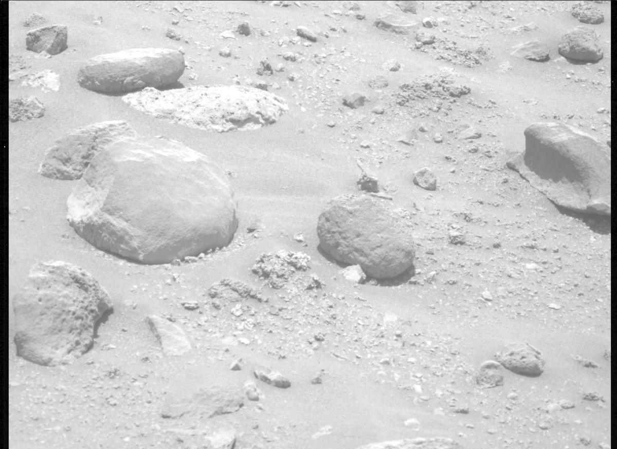 This image was taken by MCZ_LEFT onboard NASA's Mars rover Perseverance on Sol 791