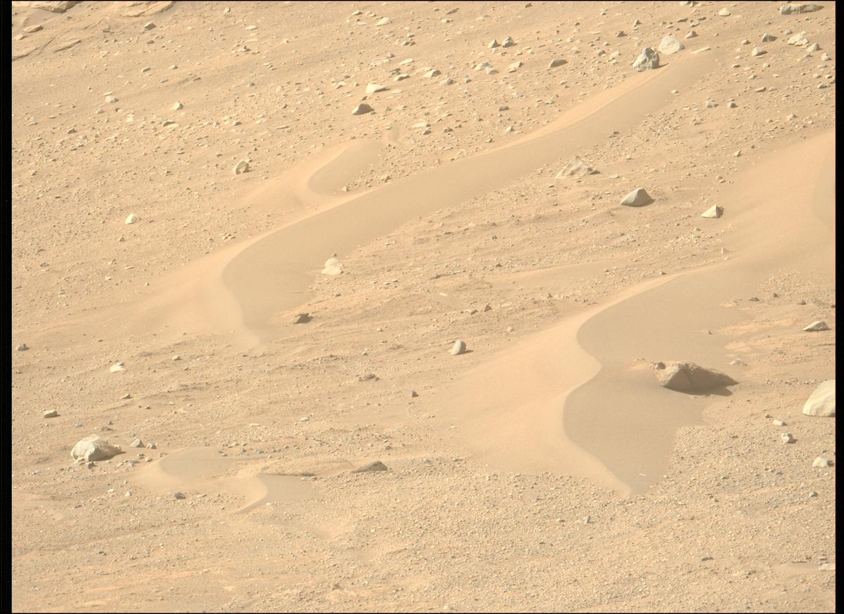 This image was taken by MCZ_LEFT onboard NASA's Mars rover Perseverance on Sol 792