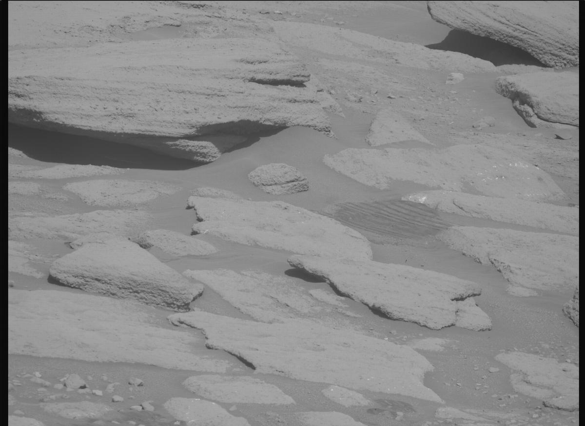 This image was taken by MCZ_RIGHT onboard NASA's Mars rover Perseverance on Sol 792