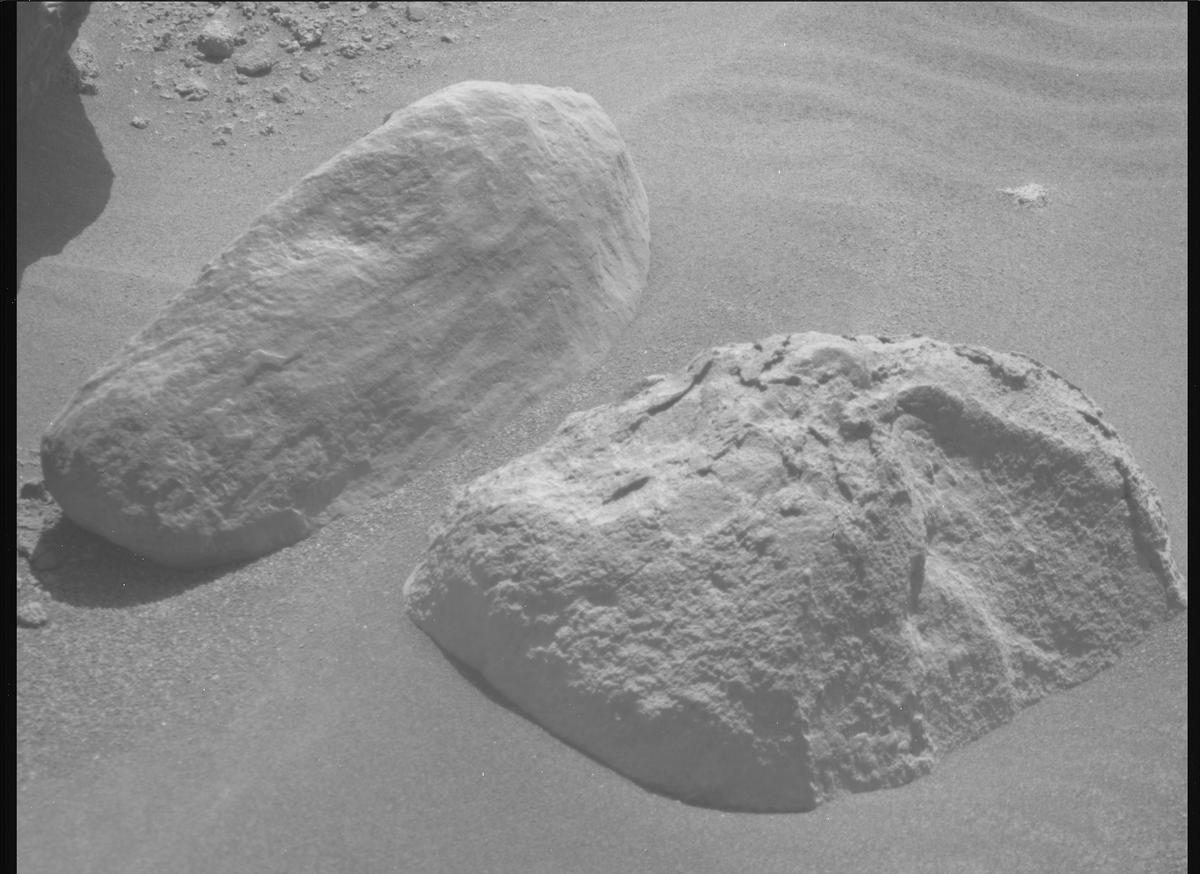 This image was taken by MCZ_RIGHT onboard NASA's Mars rover Perseverance on Sol 792