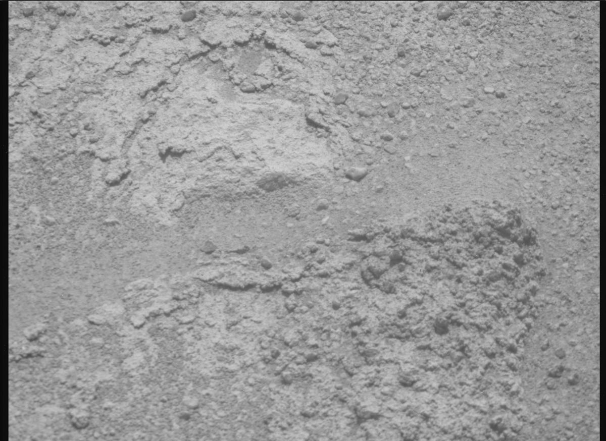 This image was taken by MCZ_RIGHT onboard NASA's Mars rover Perseverance on Sol 795