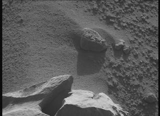 View image taken on Mars, Mars Perseverance Sol 796: Right Mastcam-Z Camera