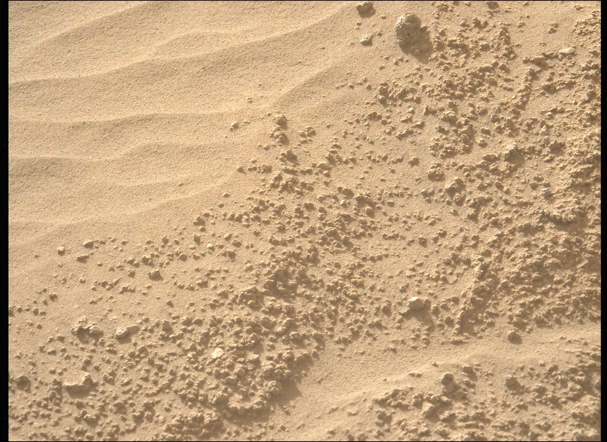 This image was taken by MCZ_LEFT onboard NASA's Mars rover Perseverance on Sol 799