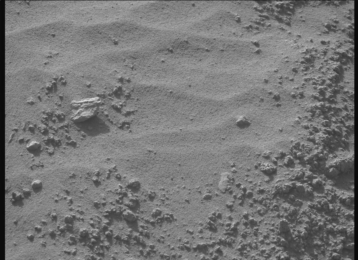 This image was taken by MCZ_RIGHT onboard NASA's Mars rover Perseverance on Sol 799