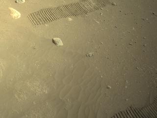View image taken on Mars, Mars Perseverance Sol 800: Right Navigation Camera (Navcam)