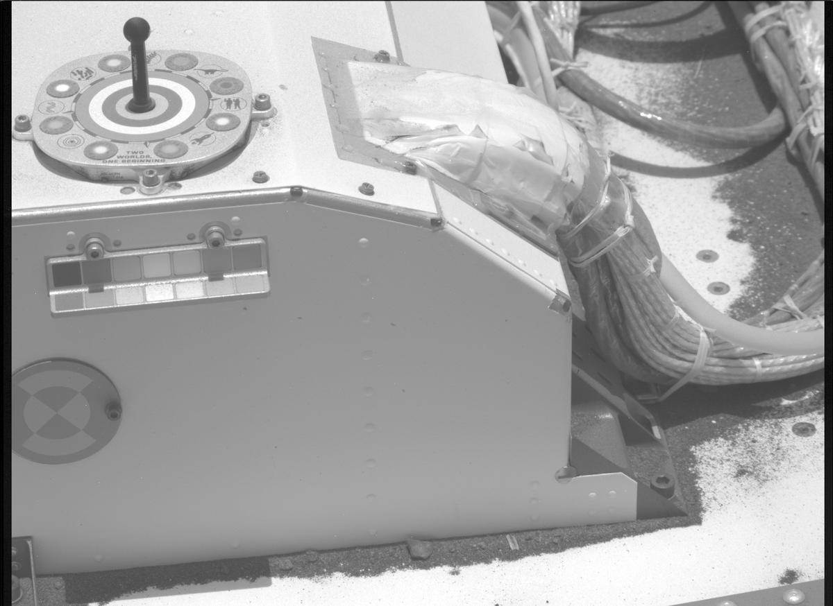 This image was taken by MCZ_RIGHT onboard NASA's Mars rover Perseverance on Sol 803