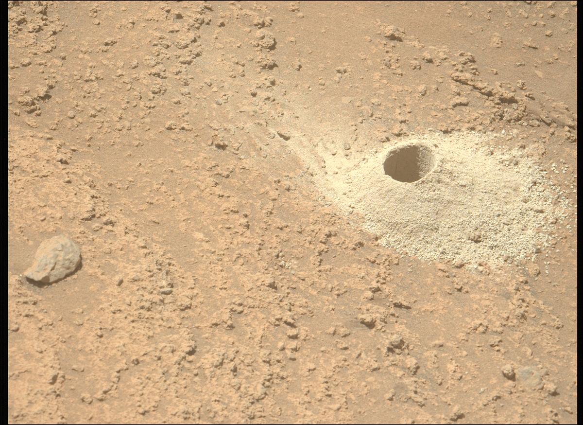 This image was taken by MCZ_LEFT onboard NASA's Mars rover Perseverance on Sol 804