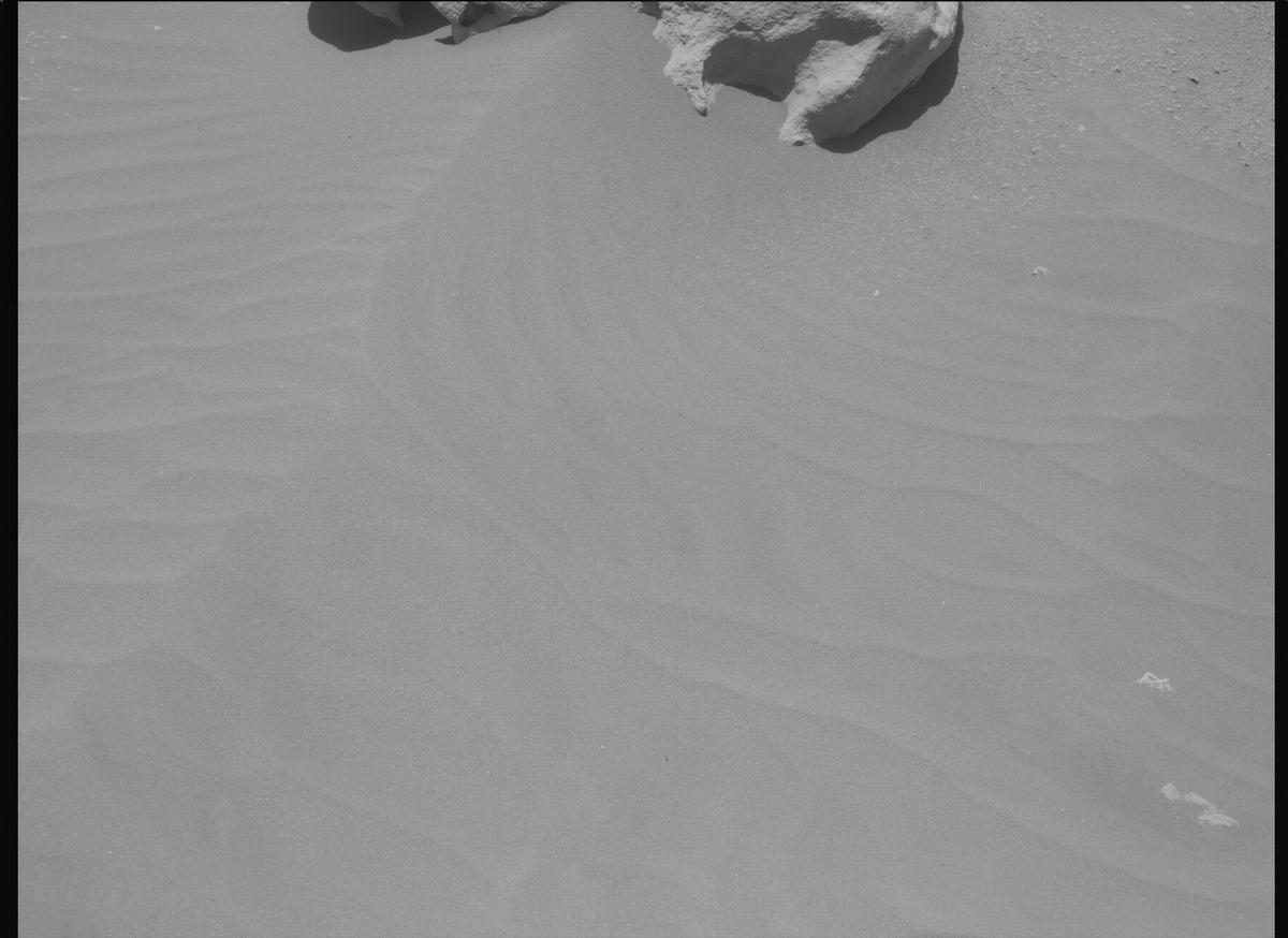 This image was taken by MCZ_LEFT onboard NASA's Mars rover Perseverance on Sol 805