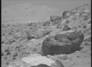 View image taken on Mars, Mars Perseverance Sol 812: Right Mastcam-Z Camera