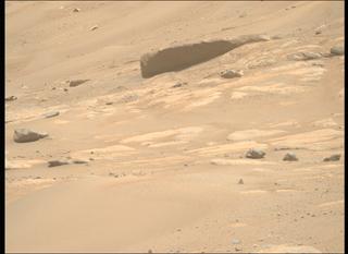 View image taken on Mars, Mars Perseverance Sol 816: Right Mastcam-Z Camera