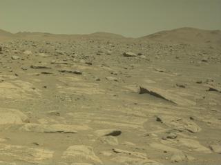 View image taken on Mars, Mars Perseverance Sol 817: Left Navigation Camera (Navcam)
