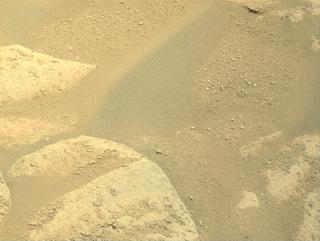 View image taken on Mars, Mars Perseverance Sol 817: Right Navigation Camera (Navcam)