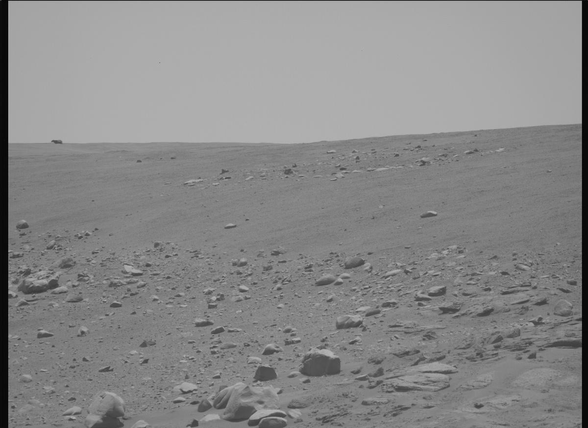 This image was taken by MCZ_LEFT onboard NASA's Mars rover Perseverance on Sol 817