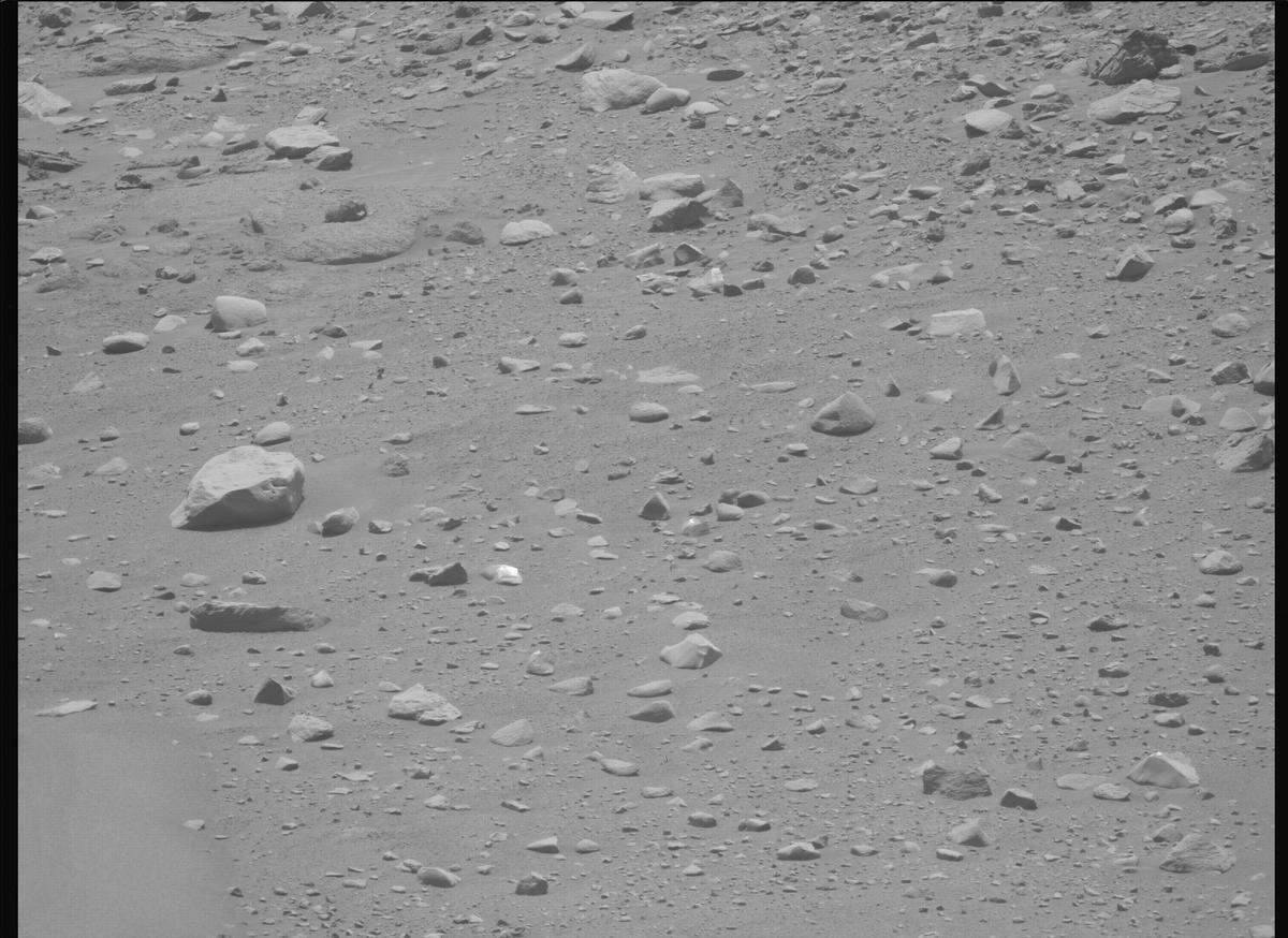 This image was taken by MCZ_LEFT onboard NASA's Mars rover Perseverance on Sol 817