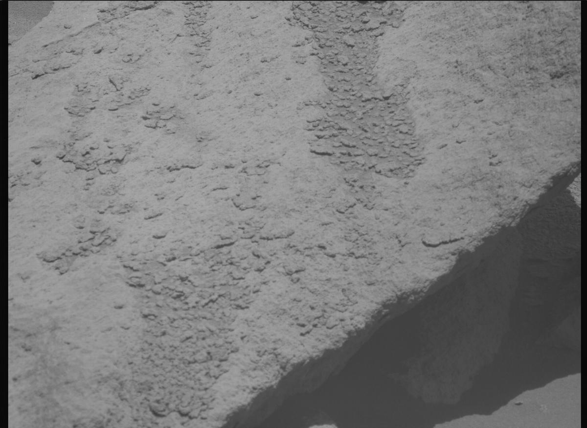 This image was taken by MCZ_LEFT onboard NASA's Mars rover Perseverance on Sol 817