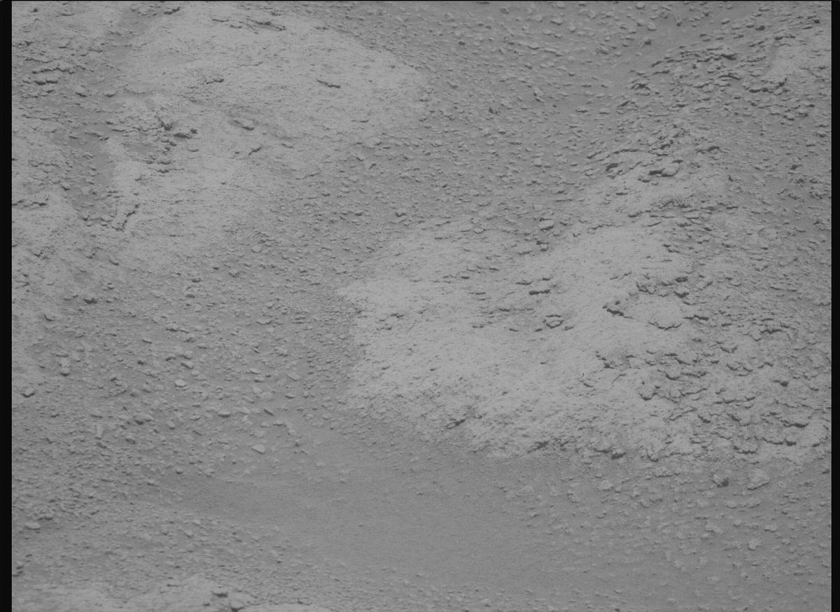 This image was taken by MCZ_RIGHT onboard NASA's Mars rover Perseverance on Sol 817
