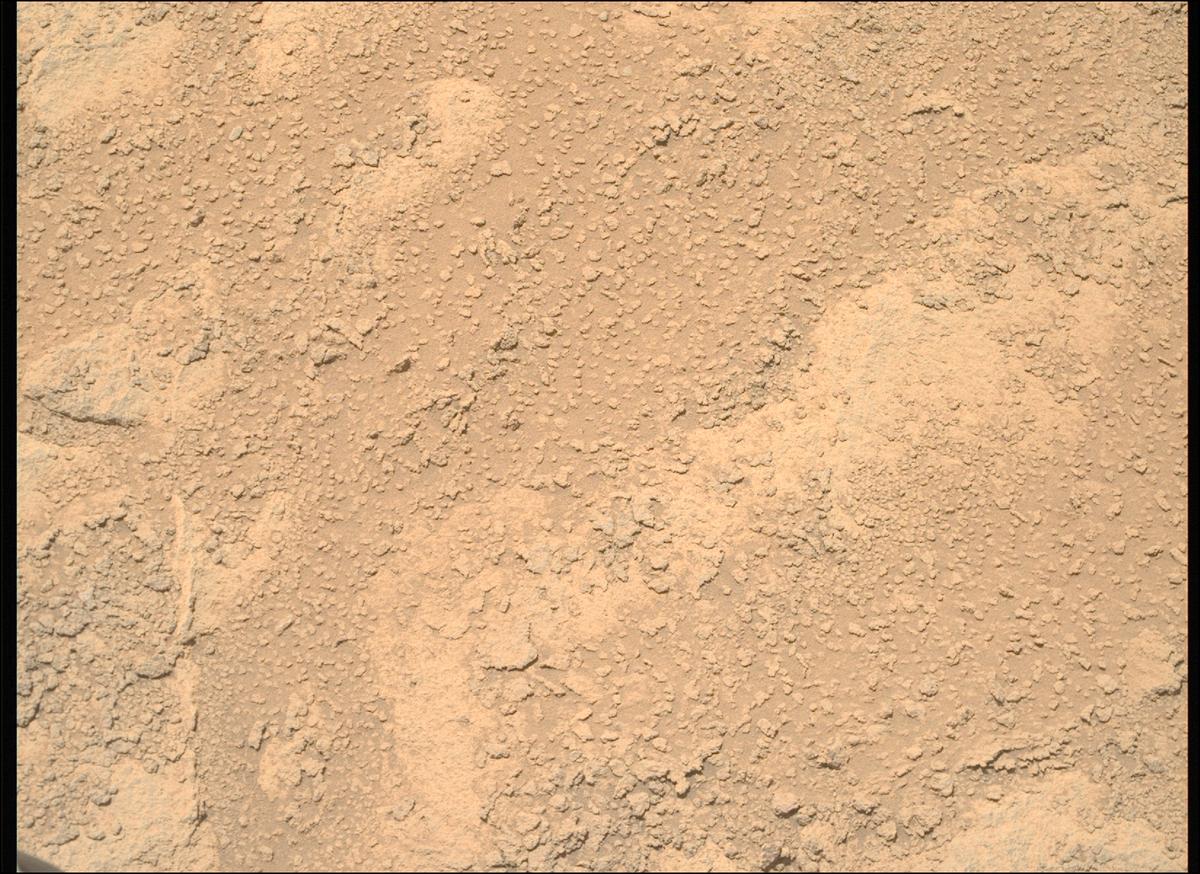 This image was taken by MCZ_RIGHT onboard NASA's Mars rover Perseverance on Sol 817