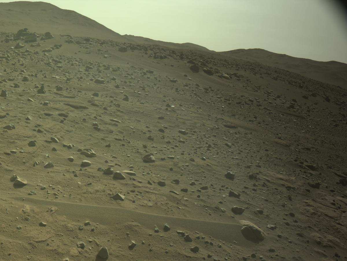 This image was taken by NAVCAM_LEFT onboard NASA's Mars rover Perseverance on Sol 818