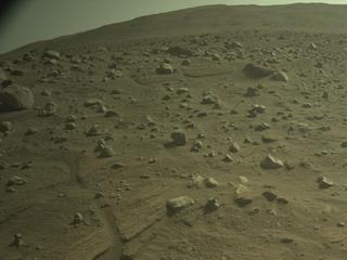 View image taken on Mars, Mars Perseverance Sol 818: Right Navigation Camera (Navcam)