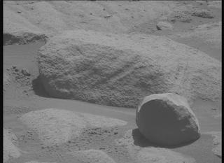 View image taken on Mars, Mars Perseverance Sol 818: Left Mastcam-Z Camera