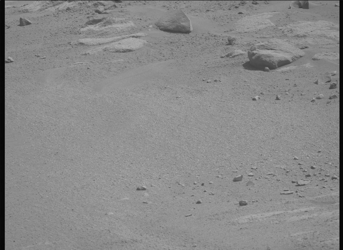 This image was taken by MCZ_LEFT onboard NASA's Mars rover Perseverance on Sol 818