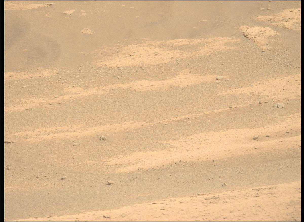This image was taken by MCZ_LEFT onboard NASA's Mars rover Perseverance on Sol 818